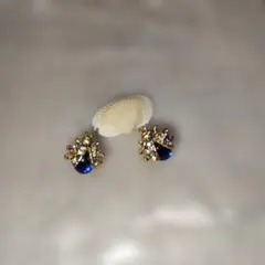 Item thumbnail for item 956029c7-1f21-496f-a3fb-b3205eb6026b