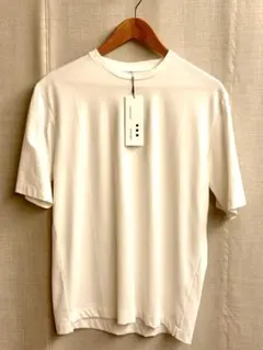 【新品未使用】three dotsニューパウダリーコットンクルーネック Tシャツのサムネイル