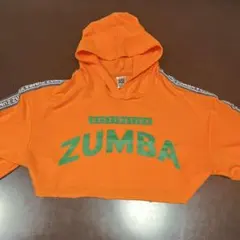 ZUMBA フード付きオレンジクロップドパーカー