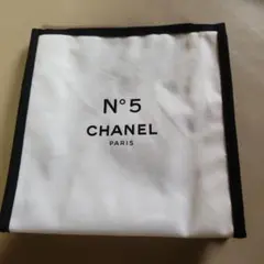 シャネル　No.5ノベルティポーチ