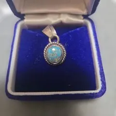 ターコイズ ロビン　ツォーシー　ナバホ　ペンダントトップ