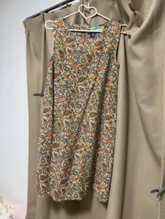 古着　ノースリーブワンピース　花柄　レトロ
