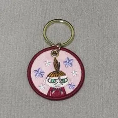 ムーミンバレーパーク　刺繍キーリング　リトルミィ