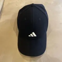 adidas 黒 キャップ 3本ライン