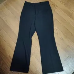 ユニクロ　EZY フレアアンクルパンツ 2WAYストレッチ　Mサイズ