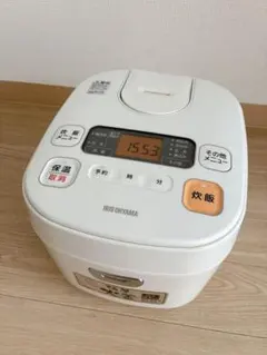 炊飯器 アイリスオーヤマ 極厚火釜 白 ホワイト 5合のサムネイル