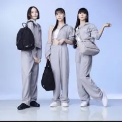 Perfume Reebok しまむら ジップパーカーのサムネイル
