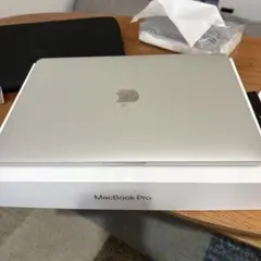 MacBook Pro 2019年モデル 本体＋充電器＋箱付き