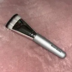 ロージーローザ マルチファンデブラシ【全ファンデーション対応メイクブラシ】