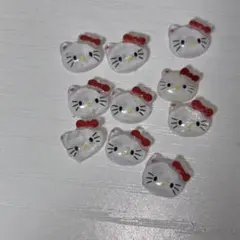 白い子猫のネイルパーツ