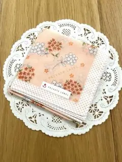 PRIVATE LABEL 花柄ハンカチのサムネイル