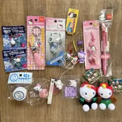 サンリオ　ハローキティ　チャーミーキティ　レトロ　チャーム　小物　15点セットのサムネイル