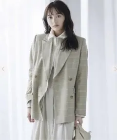 テーラードジャケット　ベージュ　チェック　ココディール　COCODEAL