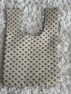 ベージュ トートバッグ