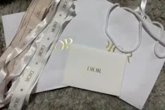 Dior リボンセット ゴールドロゴ入り