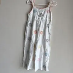 Zara 花柄刺繍 ノースリーブ　オーバーオール