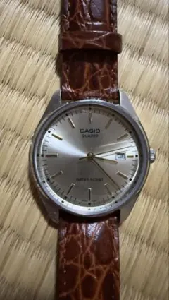 カシオ　アナログ腕時計　レザーベルト　チプカシ　レザーのサムネイル