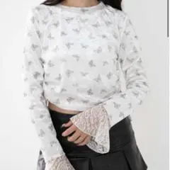 ホワイトベロア　蝶々　バタフライ　レース袖　トップス