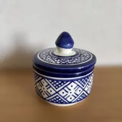 モロッコ 青と白の陶器製小物入れ
