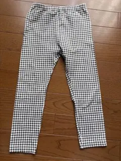 ☆お値下げ☆ UNIQLO 黒白チェック柄　10部丈レギンス　110cm