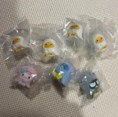 ガチャガチャ サンリオキャラクターズ おふとんかぶりっこ