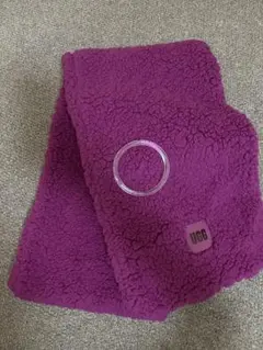 UGG フリースマフラー 紫色