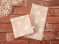 親子で使える【ガーゼハンカチ&ハーフハンカチ】シマエナガ(オレンジ)