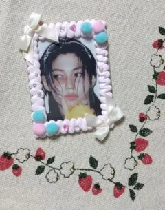 ホイップデコ♡白リボン♡ポンポン♡トレカケース 推し活