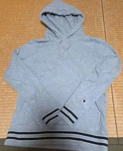 Champion グレー フード付きパーカー Sサイズ