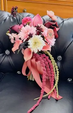 お値下げ☆スイートなクラッチキャスケードブーケ☆ウェディング　前撮り　お色直し