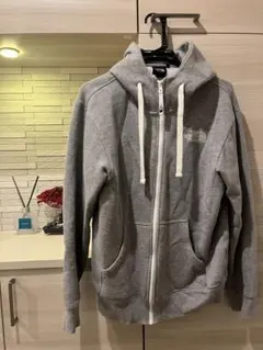 THE NORTH FACE グレー フルジップパーカー