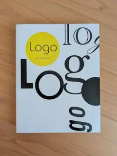 Logo Michael Evamy