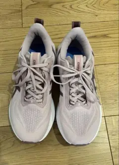ASICS NOVABLAST4 ランニングシューズ　25.5cm
