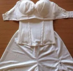 3点セット　ブライダル　インナー コルセット　hugge bridal