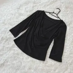 【イチオク】長袖カットソー　深めのV　2yk　ギャル　細み　セクシー　ブラック