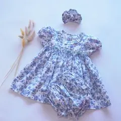 新品　スモッキングワンピース　水色　清楚　ブルー　ベビー服 ファミリア　似