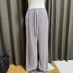 GU シャーリングパンツ