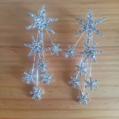 雪の結晶モチーフ ロングイヤリング　ブライダルピアス　シルバー