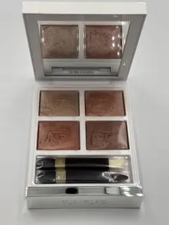 TOM FORD アイカラー クワッド ソレイユ01Nのサムネイル