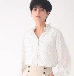 お値下げ　ドット柄　フリル　長袖ブラウス　美品