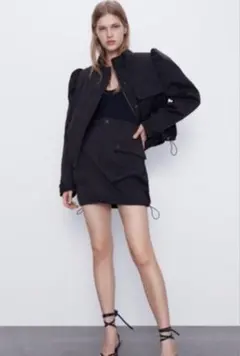 スカート　ZARA ブラック　ポケット　ナイロン　カーゴ　ミニ　ザラ