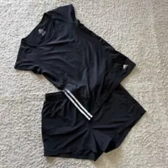 adidas ランニングウェアセット（ショートパンツ ・Tシャツ）ブラック