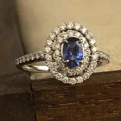 pt900 ブルーサファイア　二重取り巻きリング