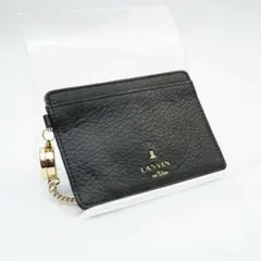 ランバンオンブルー 483226 メラニー リール付きパスケース 黒@OH15