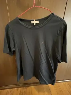 TOMMY HILFIGER 濃紺 Tシャツ