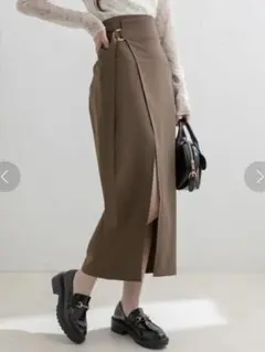OLIVE des OLIVE ディーカンベルト付スリットスカート
