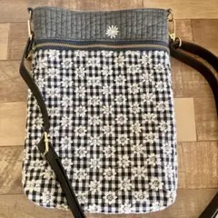 サコッシュ・ショルダーバッグ♡ ヌビ ダークグレー×マーガレット刺繍柄