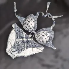 ママからの依頼品♡ネイビーブルー・ホワイトペイズリー ビキニ♡11L