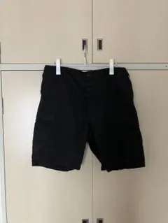 カーゴショーツ