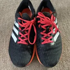 adidas スニーカー 黒/オレンジ✨サイズ❓購入前にコメ下さい